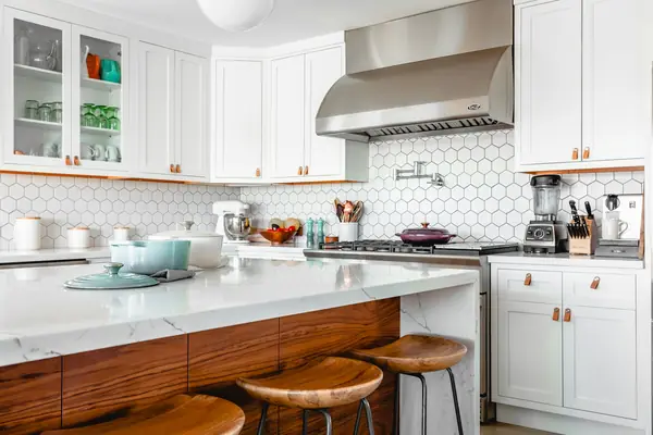 Modern Kitchen Remodeling in Laguna Beach